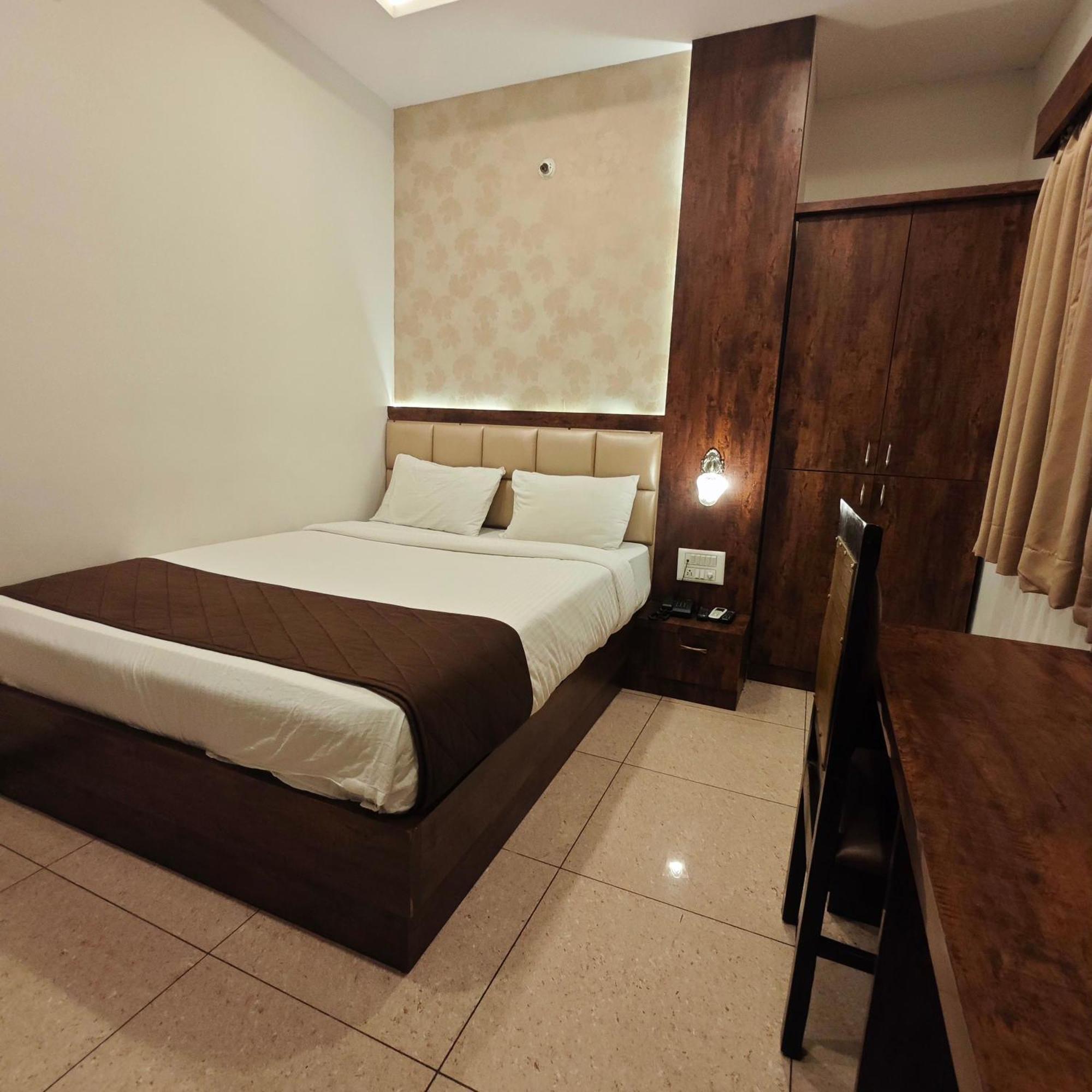 Al Noor Palace Bangalore Luaran gambar