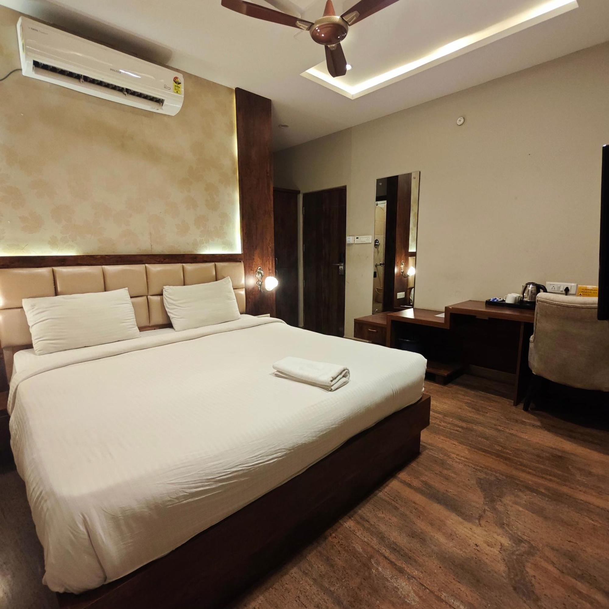 Al Noor Palace Bangalore Luaran gambar